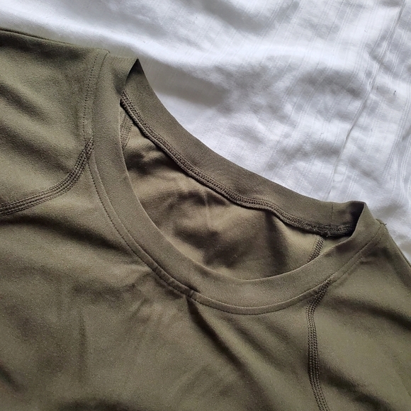 Alphalete Collective Crop Long Sleeve - Sage Green - Picture 5 of 9